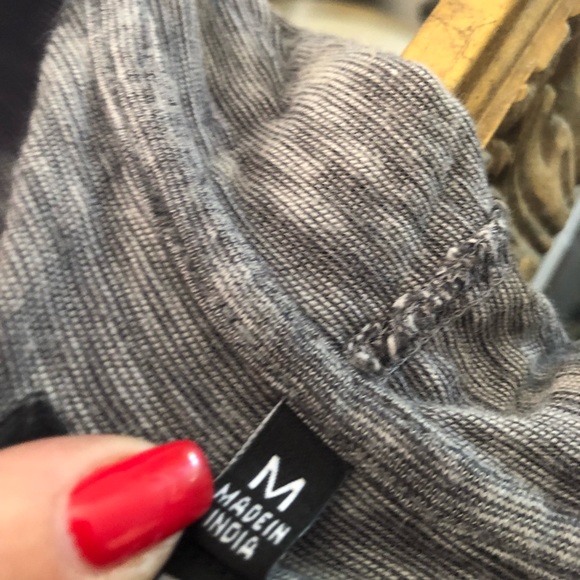 Sweater - Picture 4 of 5